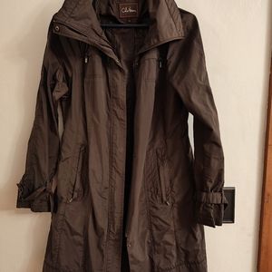 Colehaan medium packable rain jacket brown